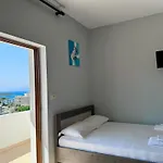 Jeti Villa *
