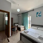 Villa Jeti *